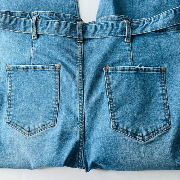 Chelsea & Violet Women's Wide Leg Crop Jeans Size 31 High Rise Button Fly - Picture 6 of 14